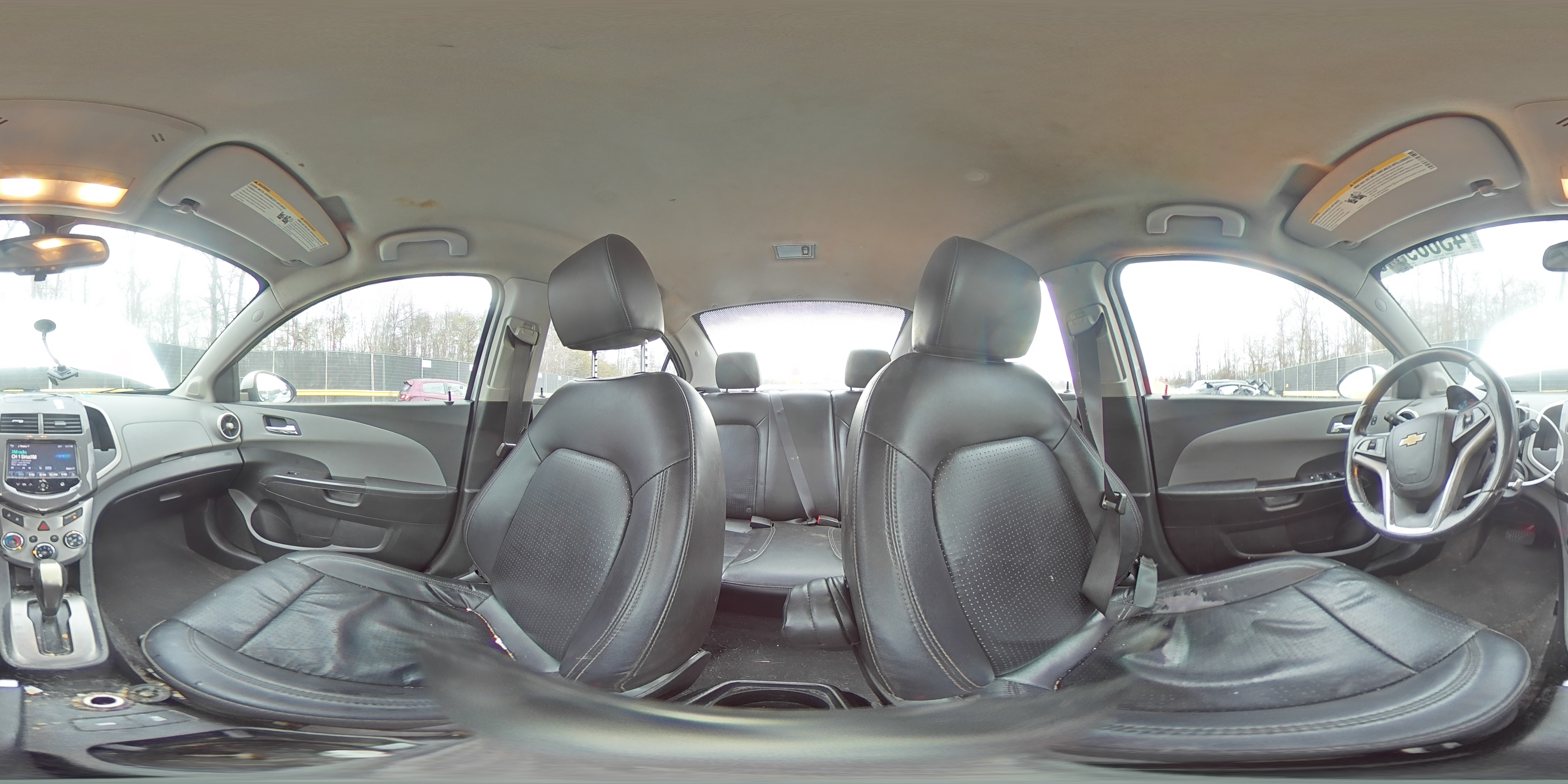 2014 Chevrolet Sonic - Image 13