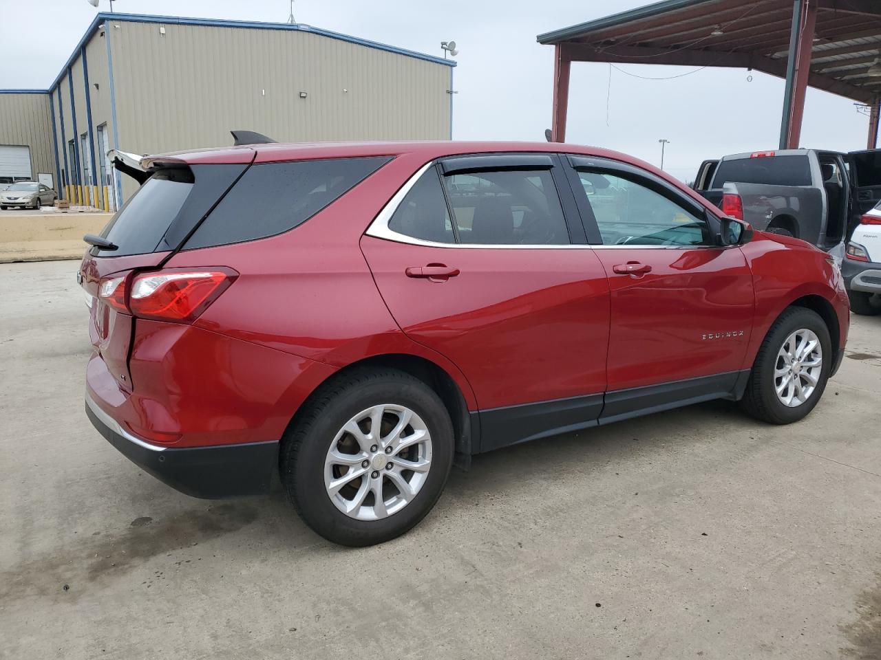2020 Chevrolet Equinox - Image 3
