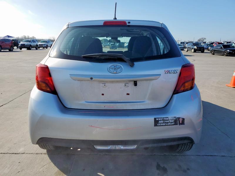  TOYOTA YARIS 2017 Silver