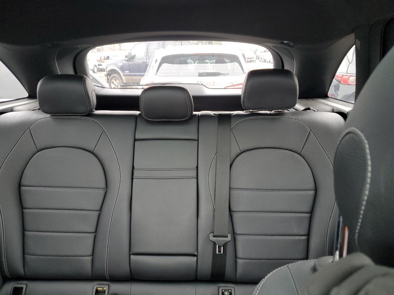 2017 Mercedes-Benz GLC - Image 10