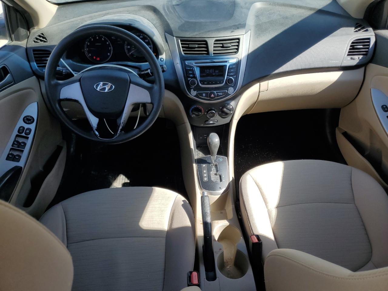 2016 Hyundai Accent - Image 8