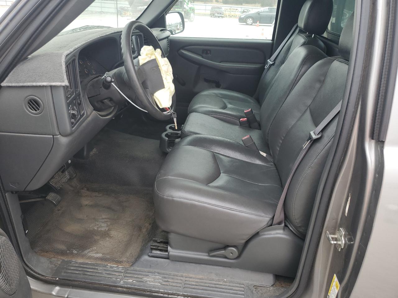 2006 GMC Sierra - Image 7