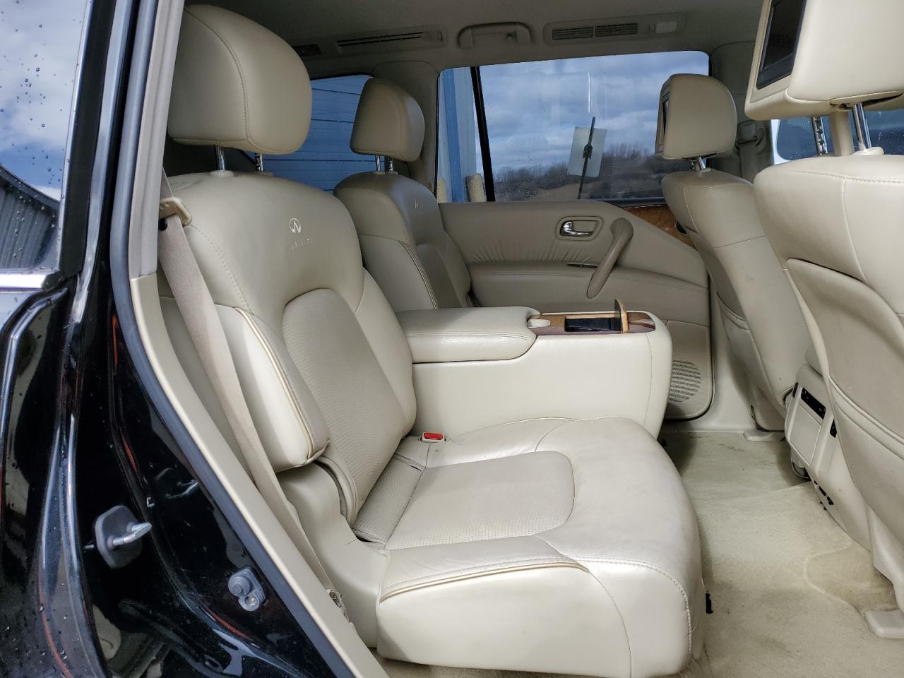 2013 Infiniti QX56 - Image 11