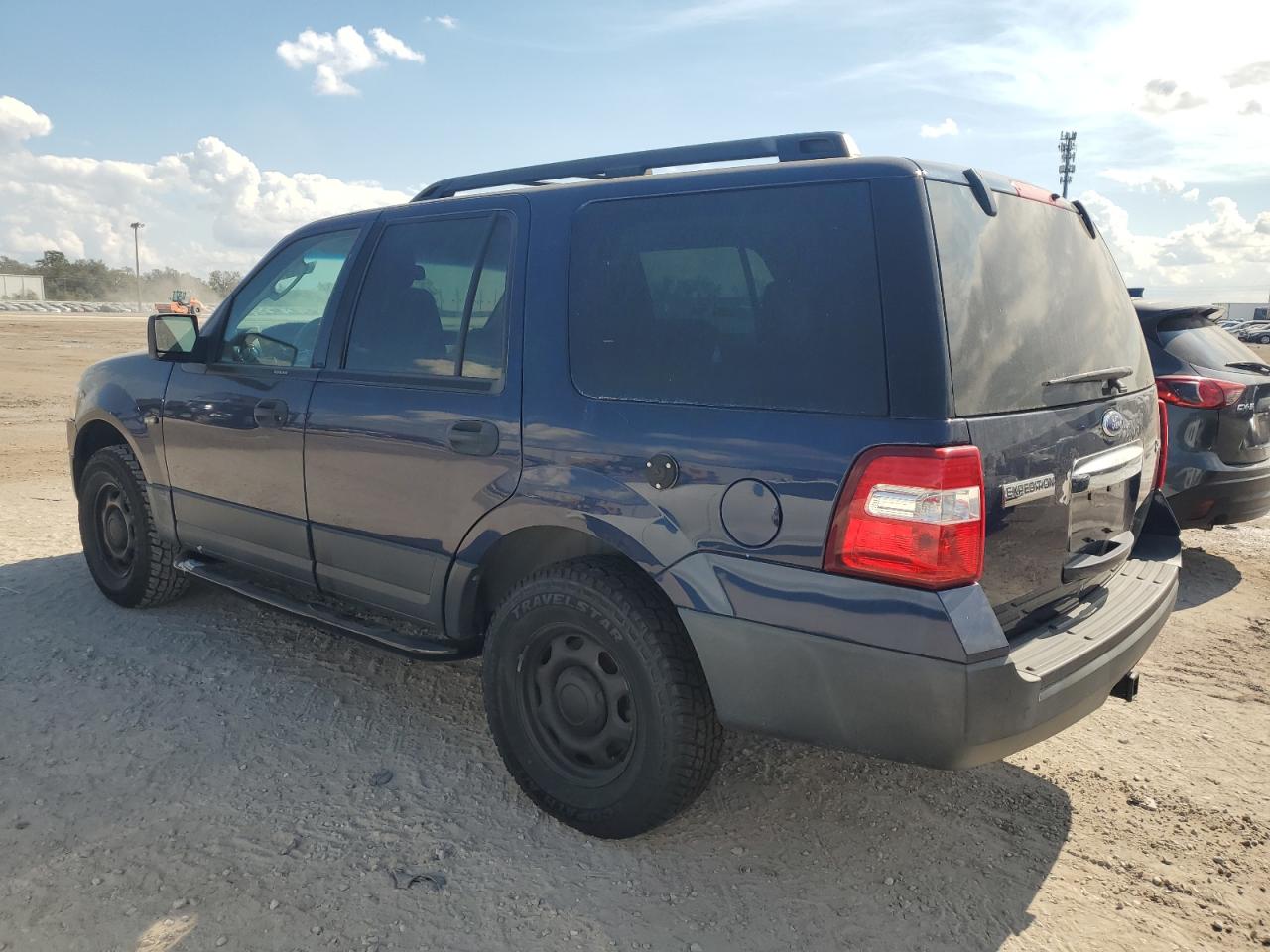 2011 Ford Expedition - Image 2