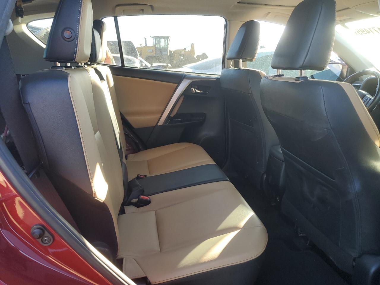 2018 Toyota RAV 4 - Image 11