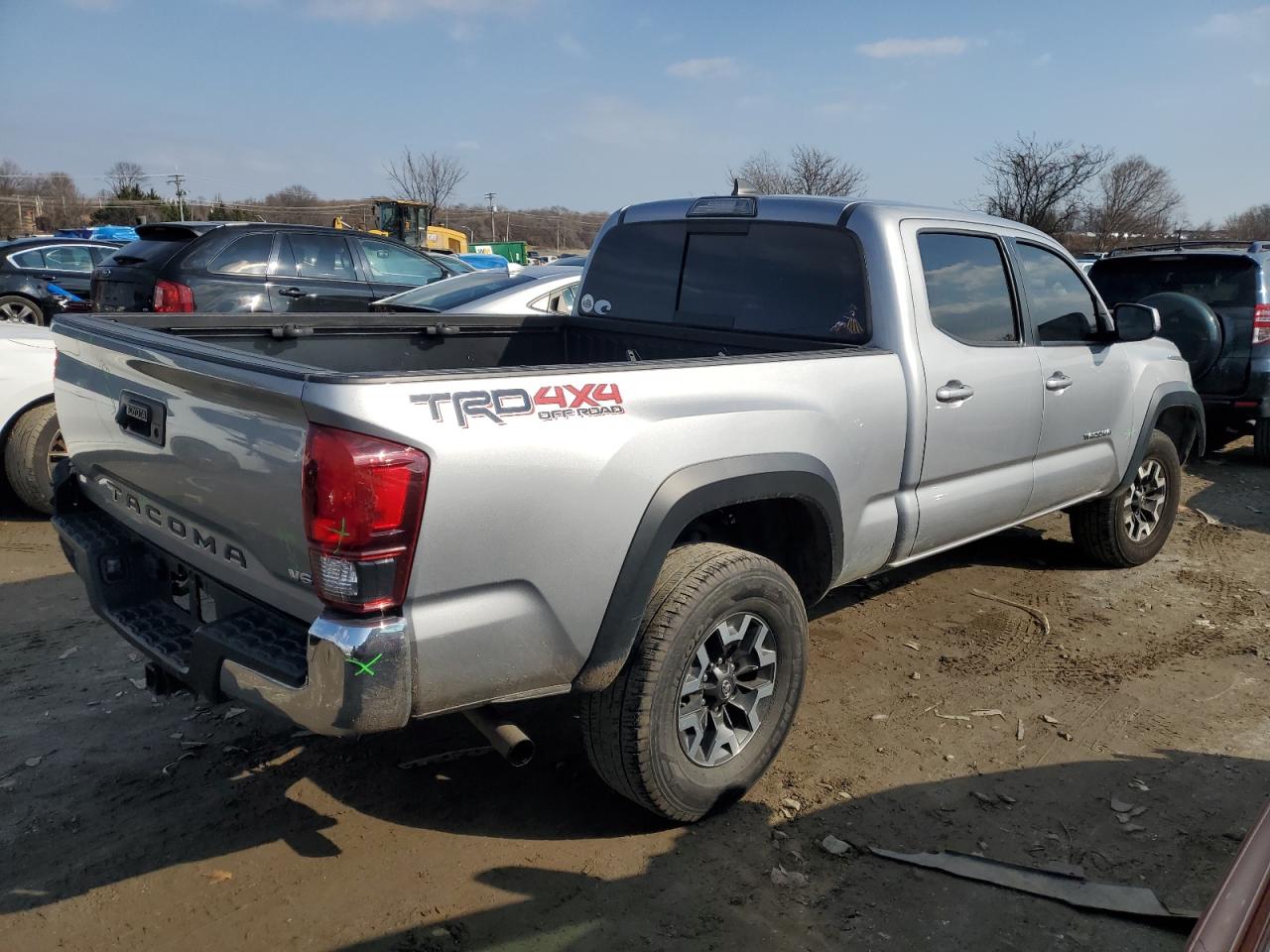 2019 Toyota Tacoma - Image 3