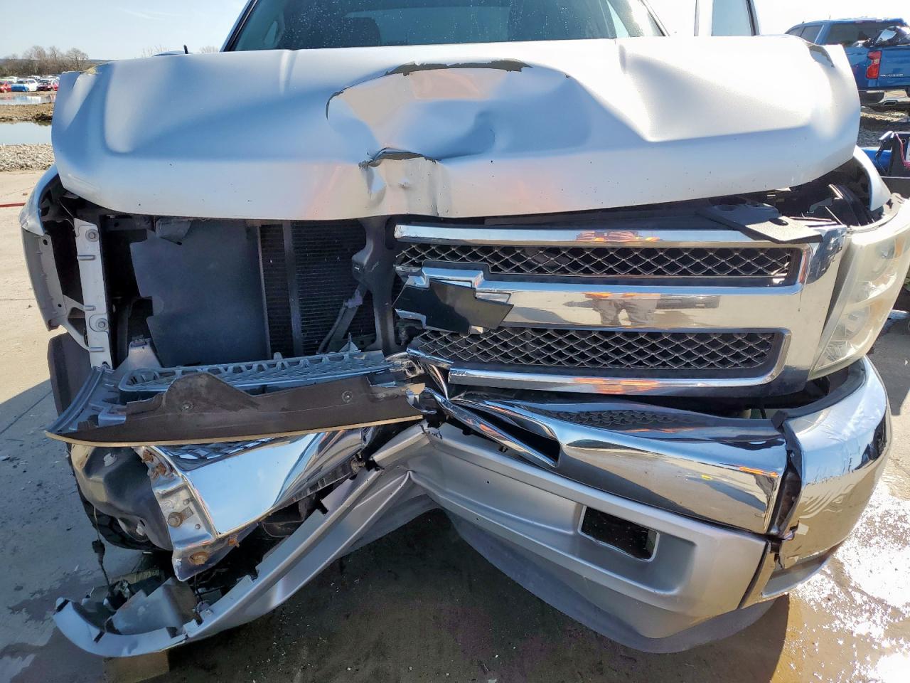 2013 Chevrolet Silverado - Image 11