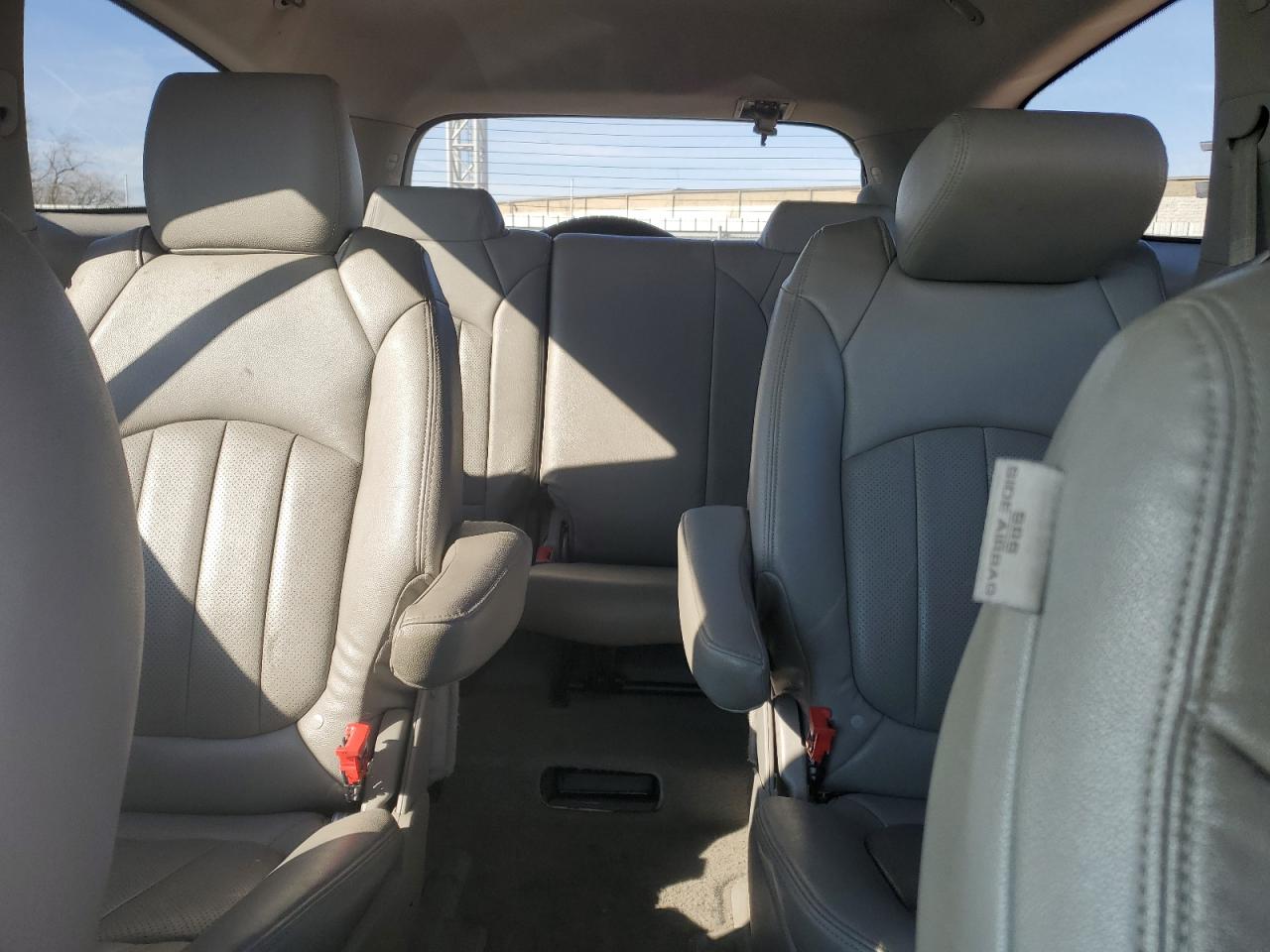 2015 Buick Enclave - Image 10