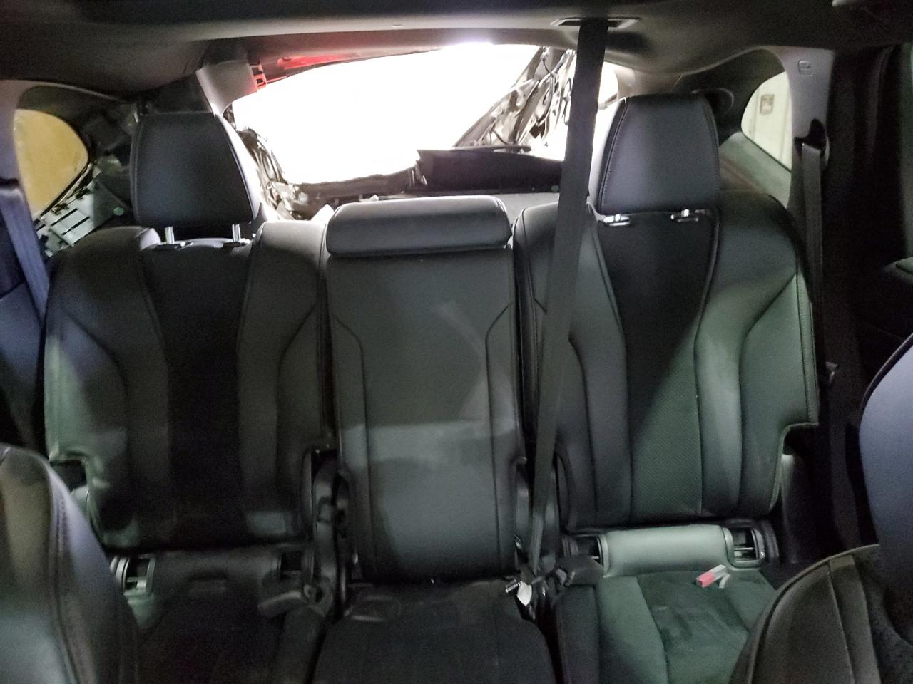2022 Acura MDX - Image 10