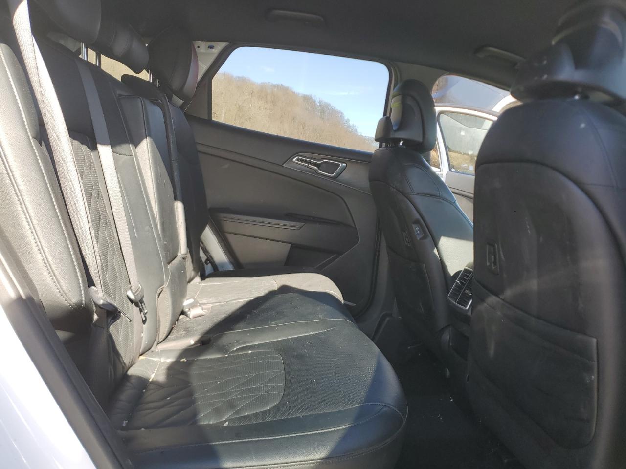 2023 Kia Sportage - Image 11