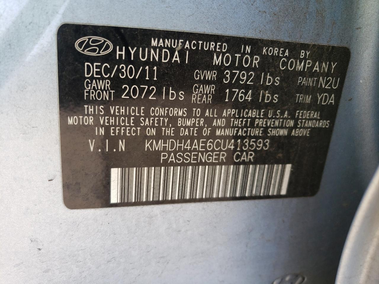 2012 Hyundai Elantra - Image 14