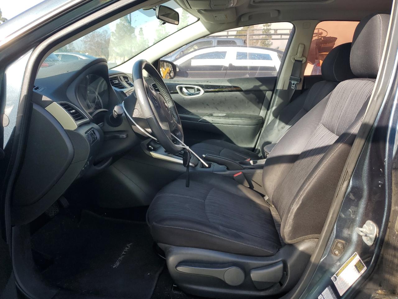 2016 Nissan Sentra - Image 8