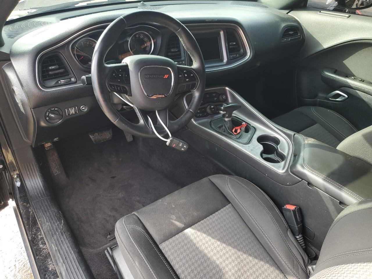 2018 Dodge Challenger - Image 8