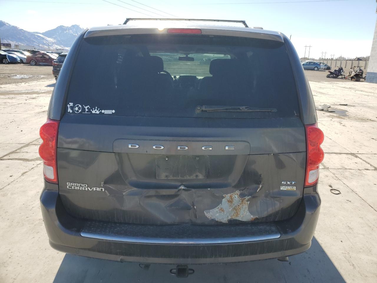 2016 Dodge Caravan - Image 6