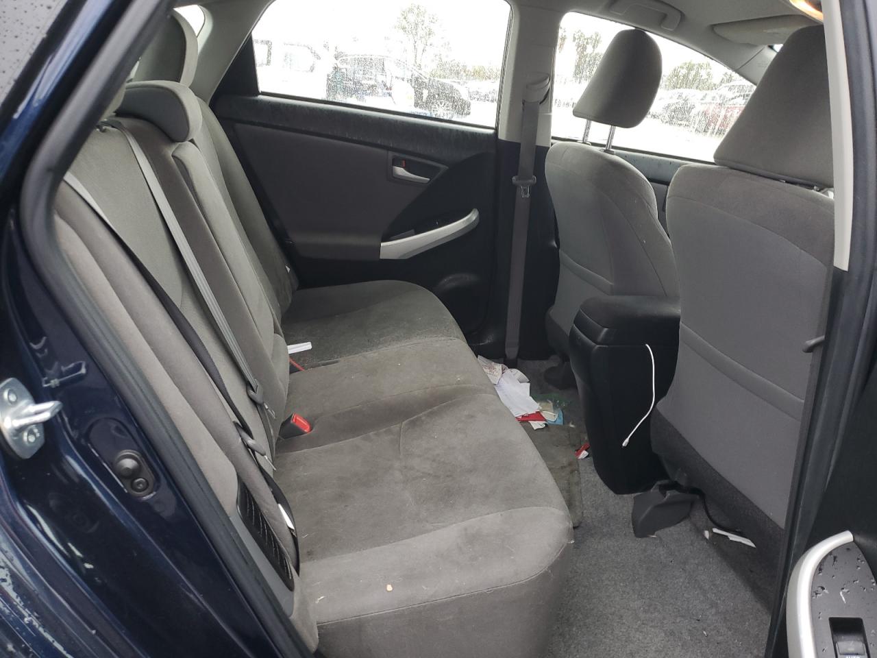 2015 Toyota Prius - Image 10