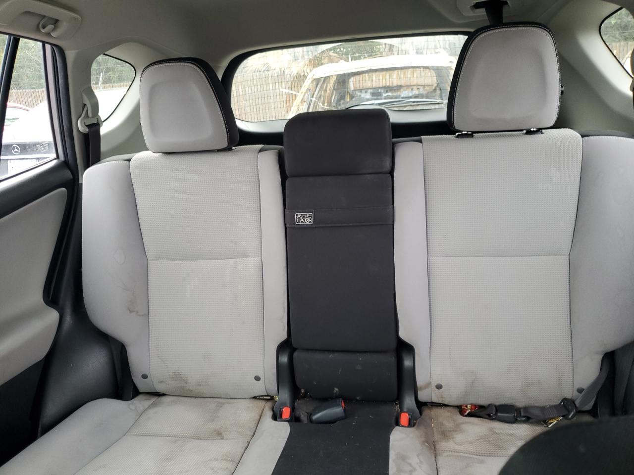 2018 Toyota RAV 4 - Image 10
