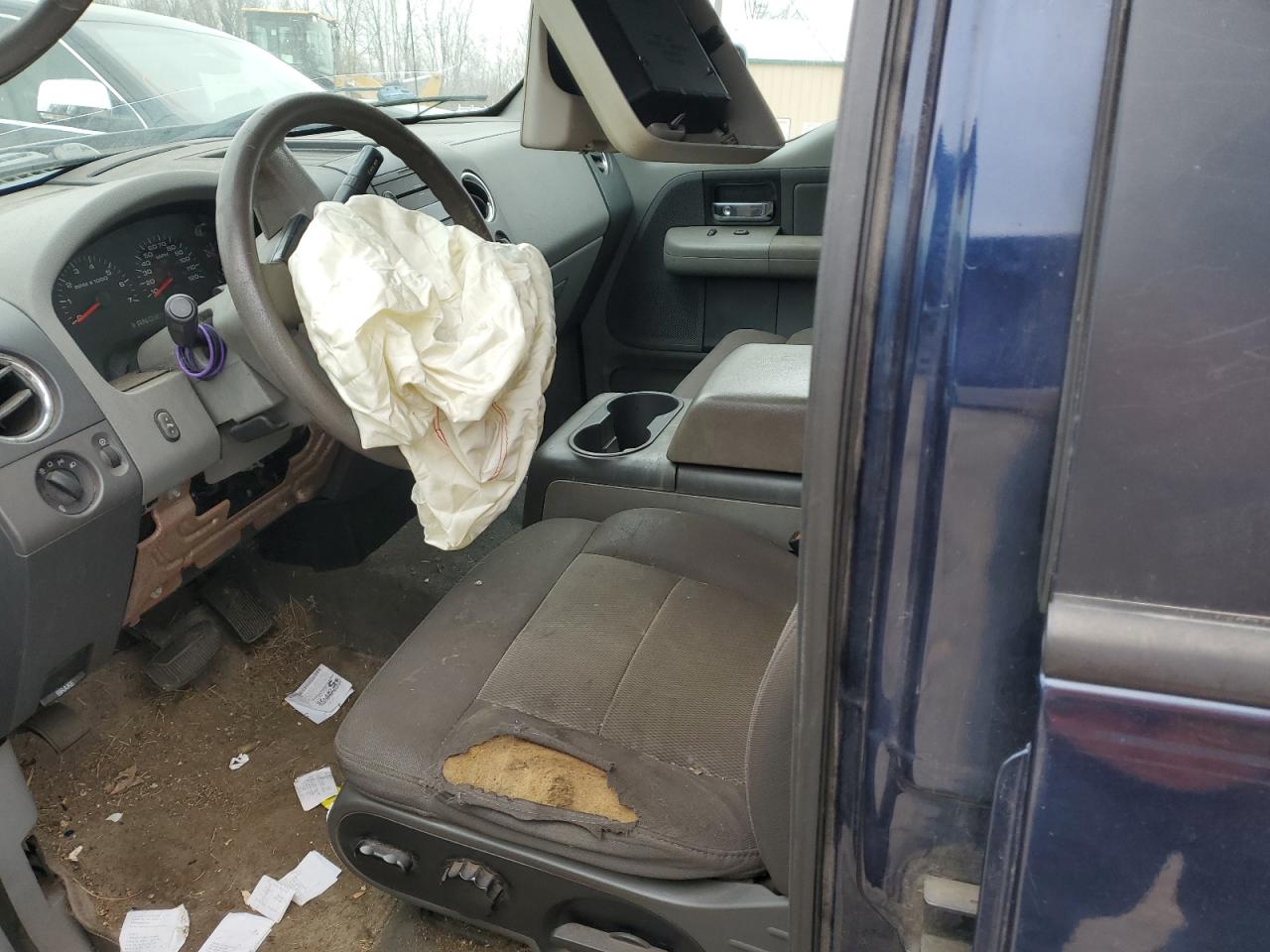 2005 Ford F-150 - Image 7