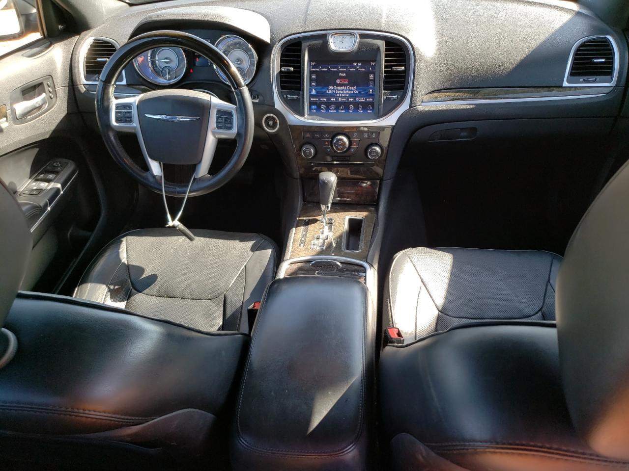 2014 Chrysler 300 - Image 8