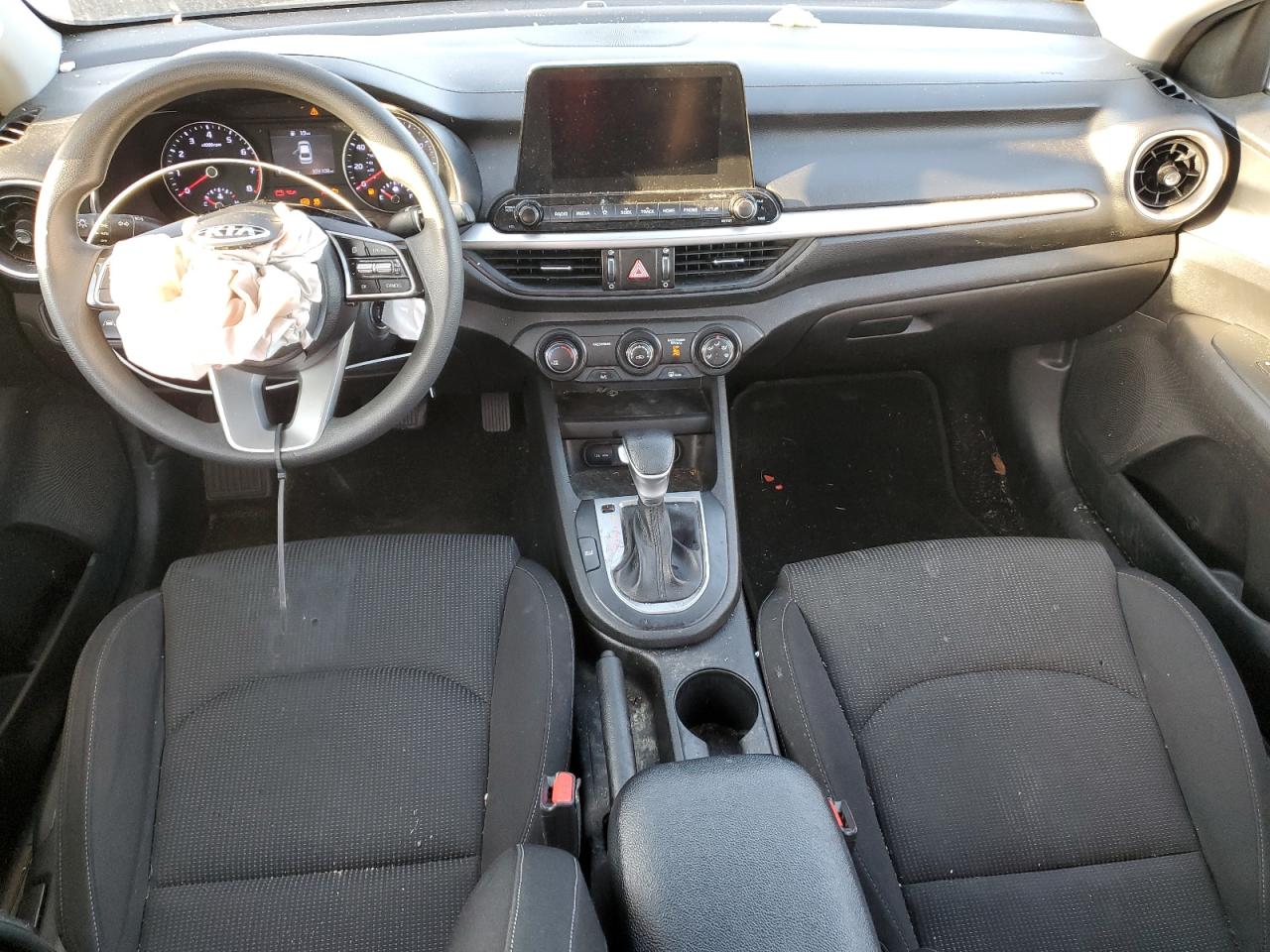 2021 Kia Forte - Image 8