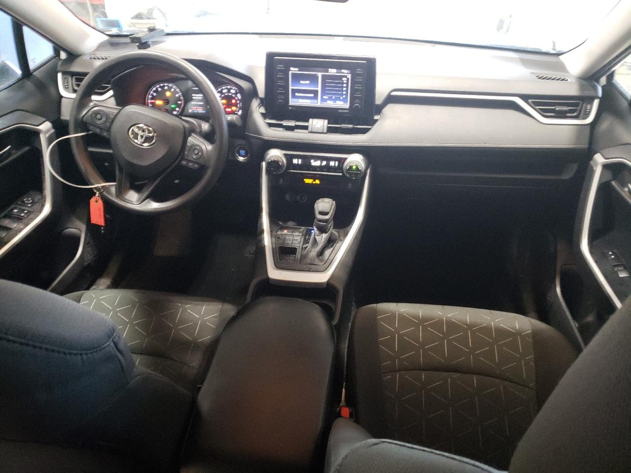 2021 Toyota RAV 4 - Image 8