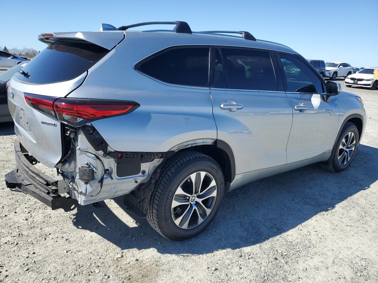2020 Toyota Highlander - Image 3