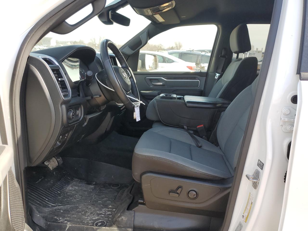 2022 RAM 1500 - Image 7