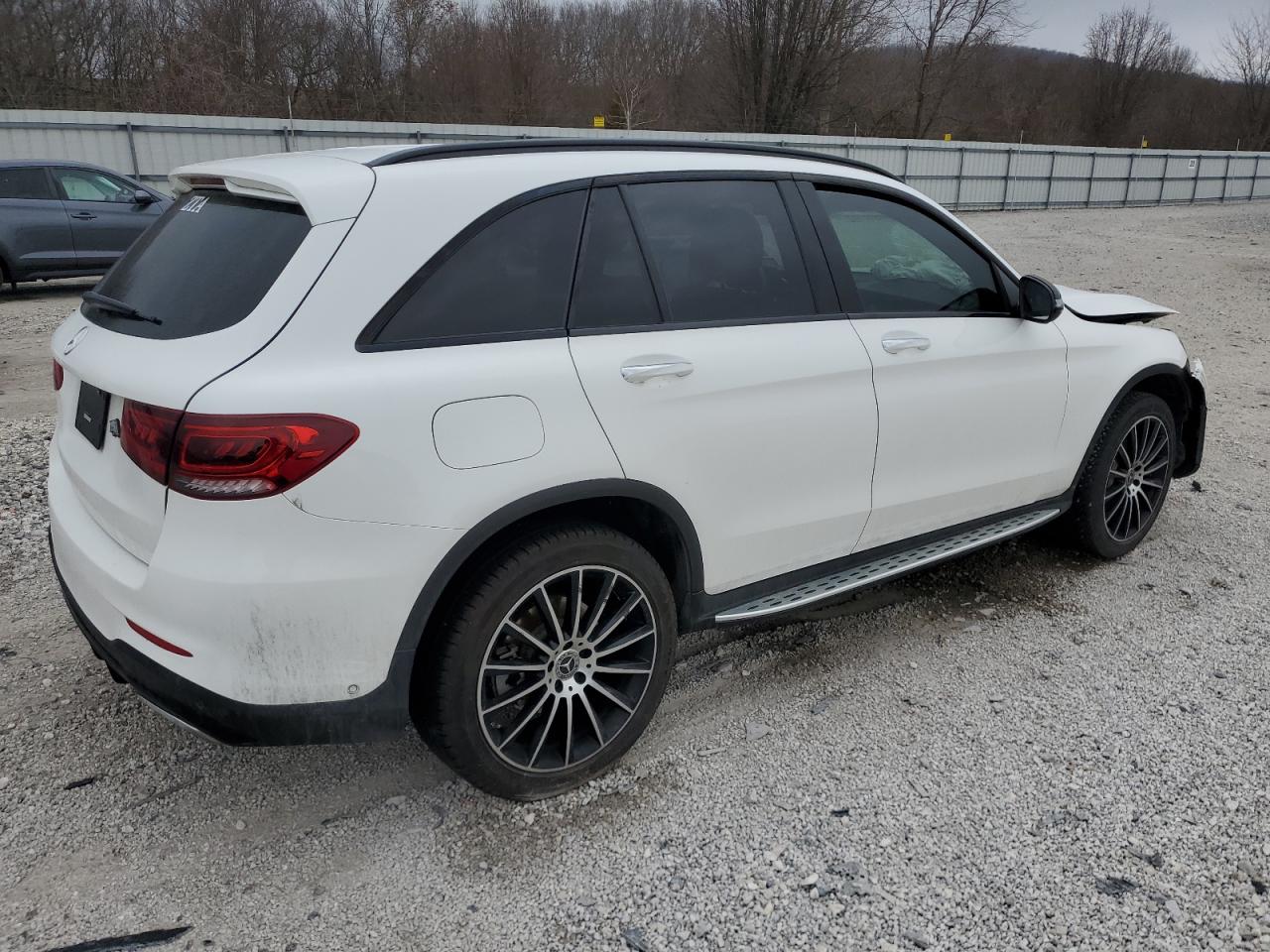 2020 Mercedes-Benz GLC - Image 3