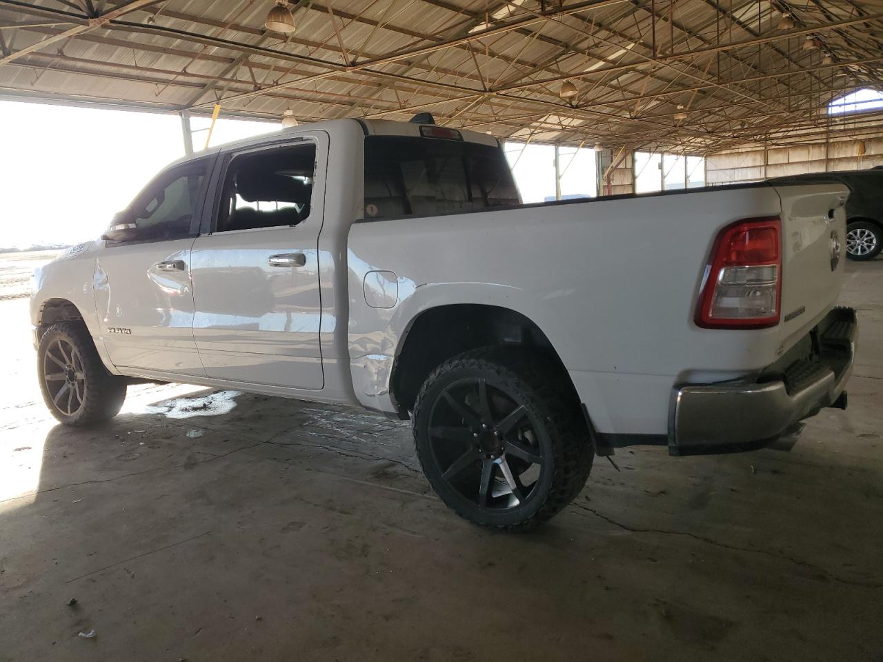2020 RAM 1500 - Image 2