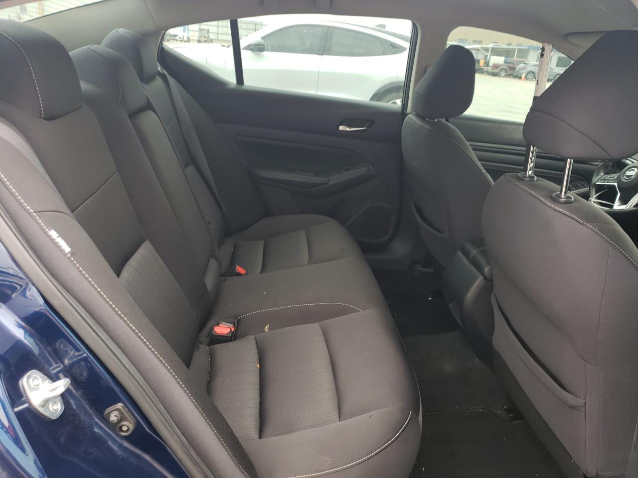 2019 Nissan Altima - Image 11