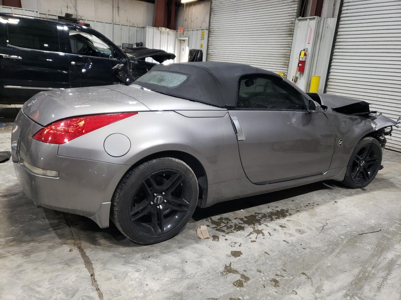 2007 Nissan 350Z - Image 3
