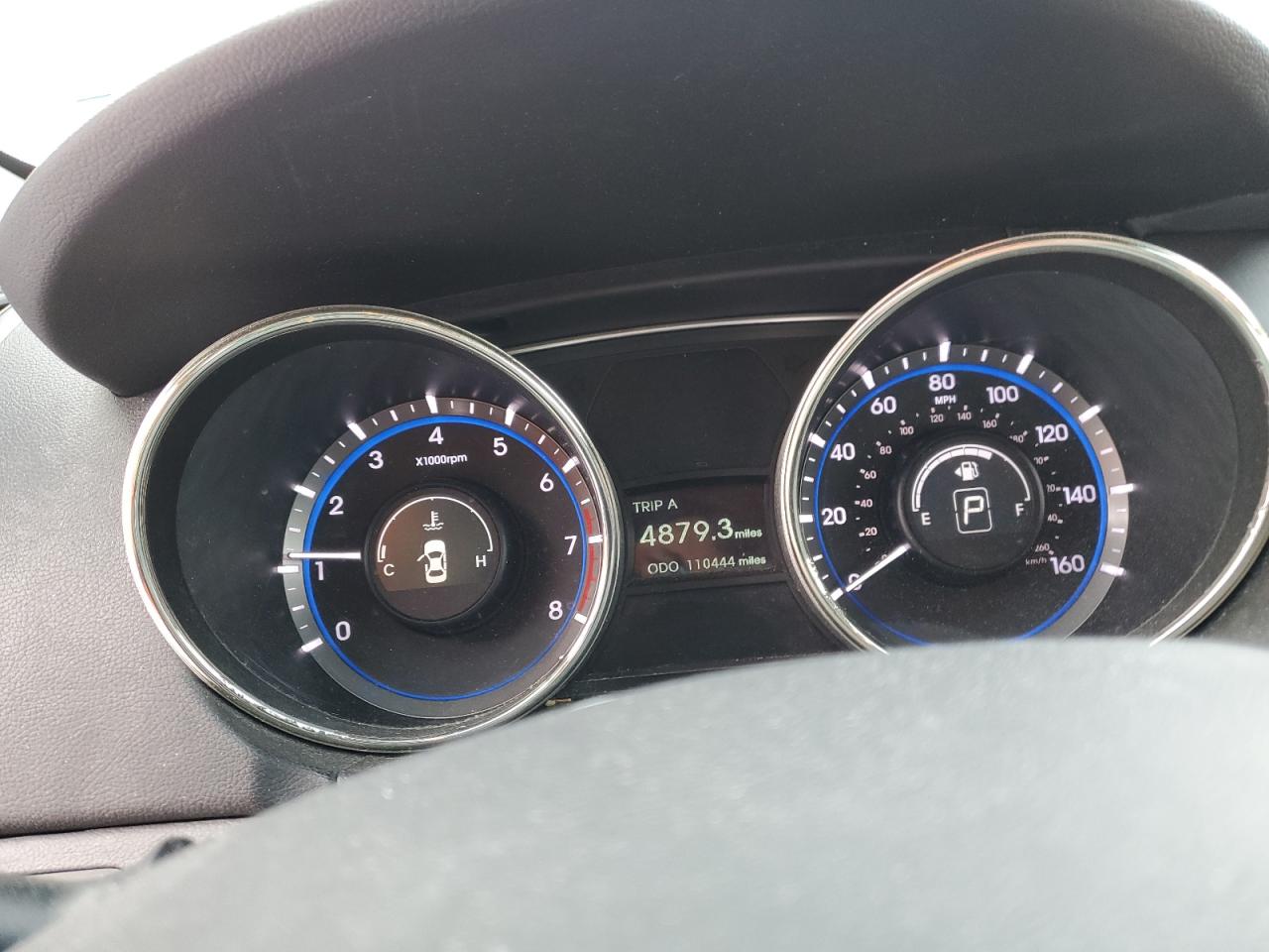 2012 Hyundai Sonata - Image 9