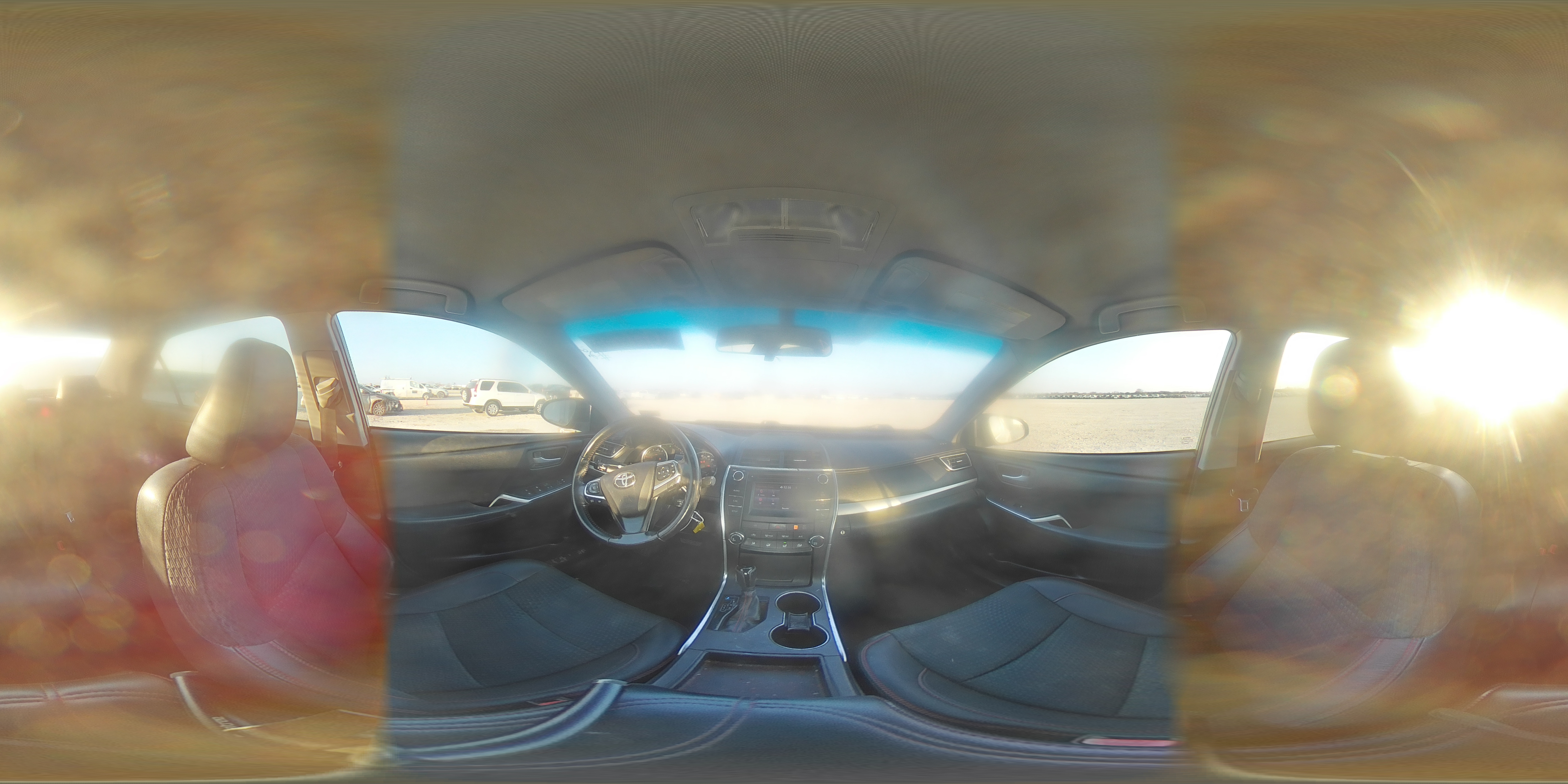 2015 Toyota Camry - Image 13