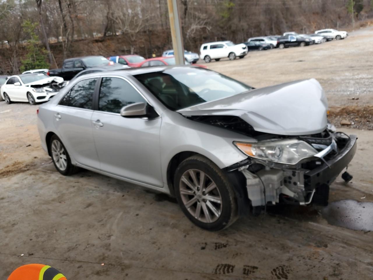 2013 Toyota Camry - Image 4