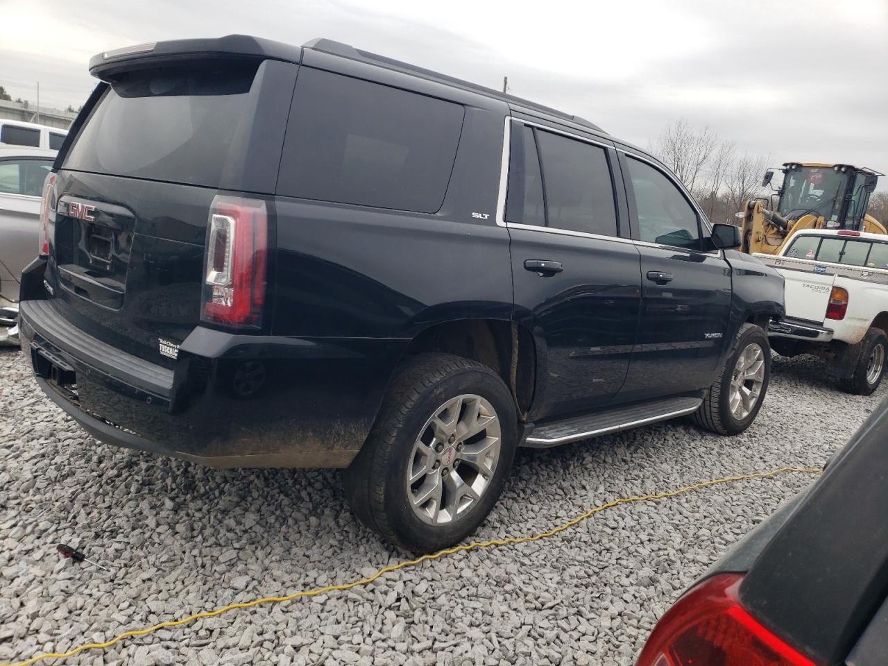 2017 GMC Yukon - Image 3