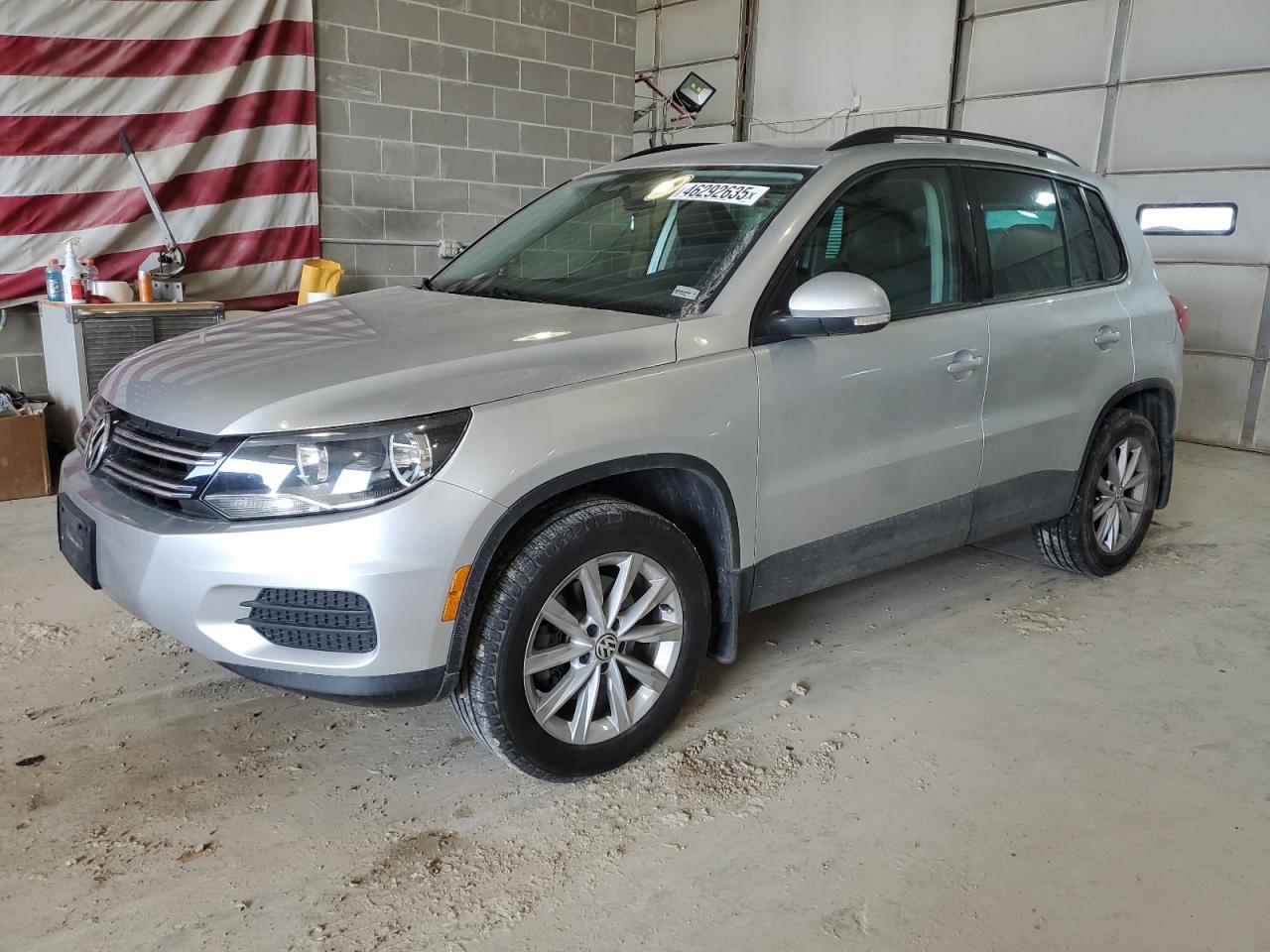 2015 Volkswagen Tiguan S იყიდება Columbia-ში, MO - Minor Dent/Scratches