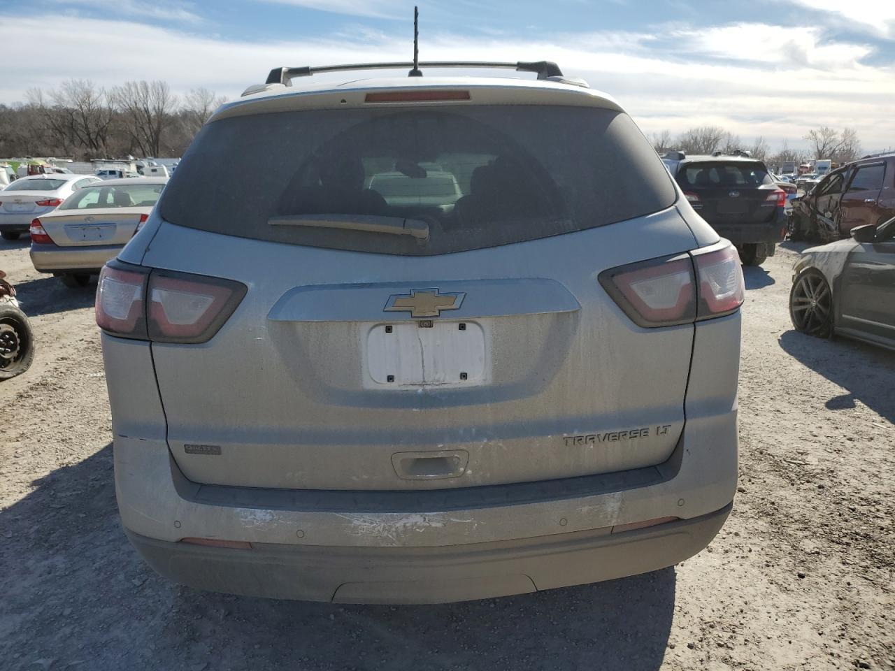 2015 Chevrolet Traverse - Image 6
