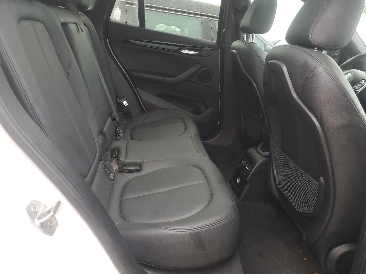2016 BMW X1 - Image 10