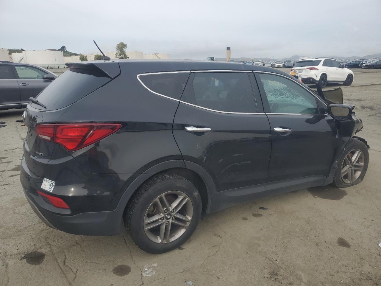 2018 Hyundai Santa Fe - Image 3