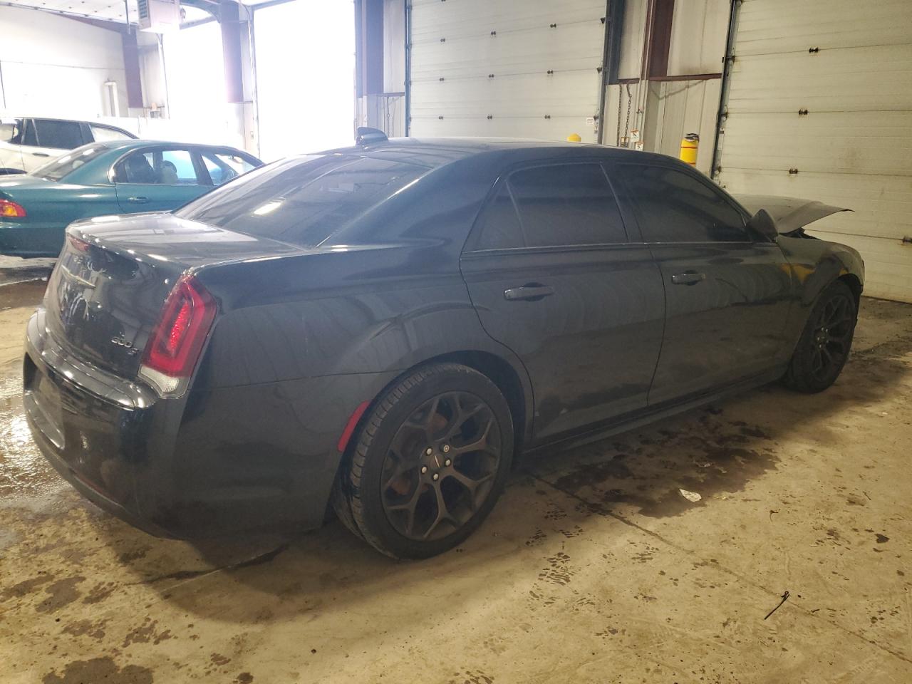 2019 Chrysler 300 - Image 3