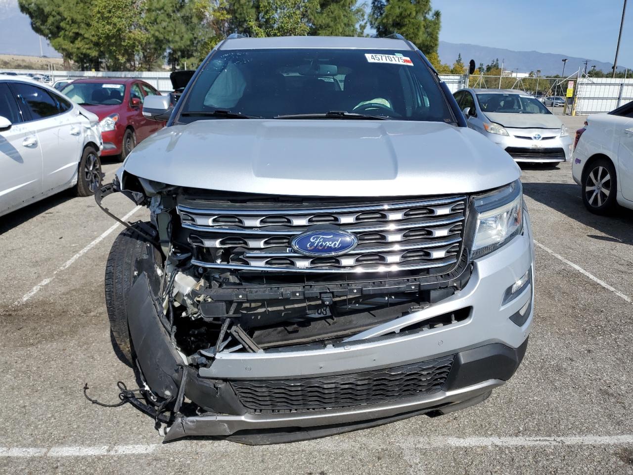 2017 Ford Explorer - Image 5