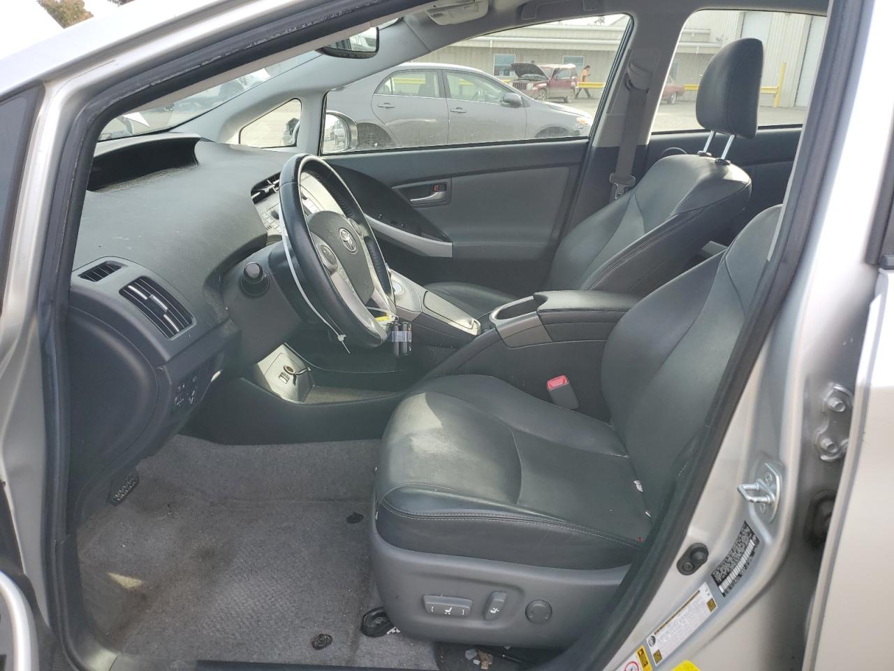 2013 Toyota Prius - Image 7