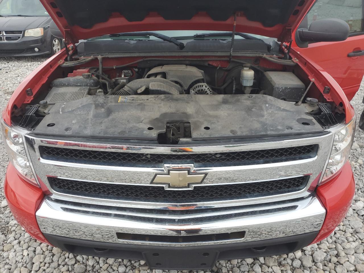 2011 Chevrolet Silverado - Image 11