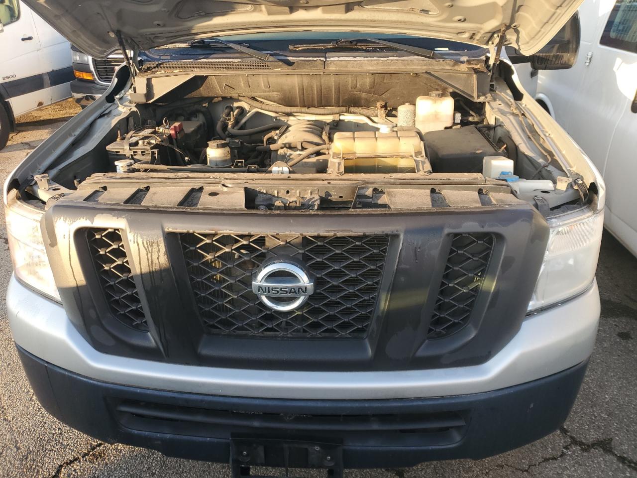 2012 Nissan NV - Image 12