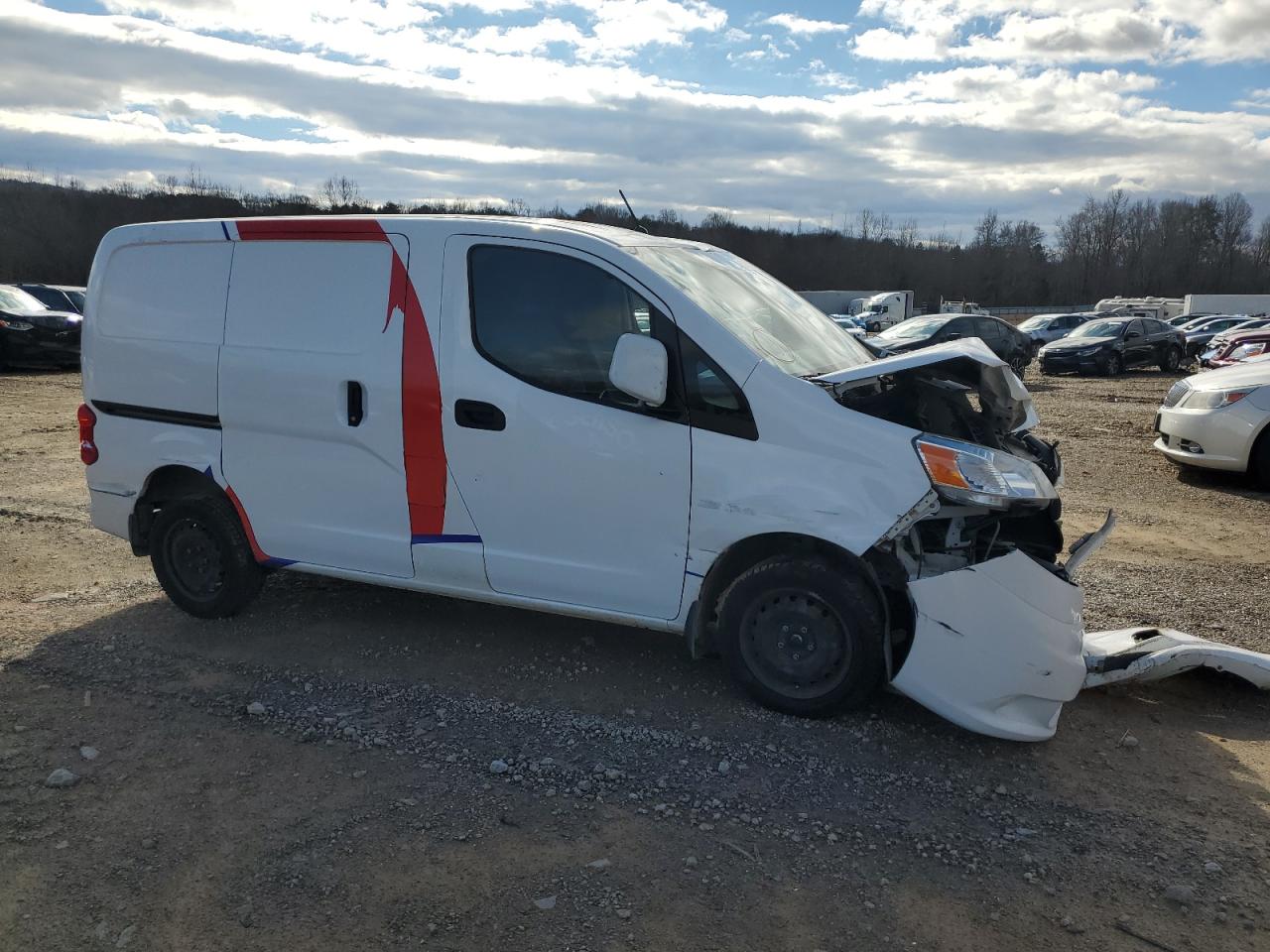 2017 Nissan NV - Image 4