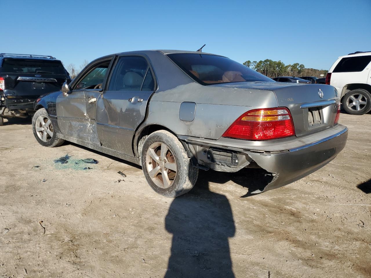 2002 Acura RL - Image 2