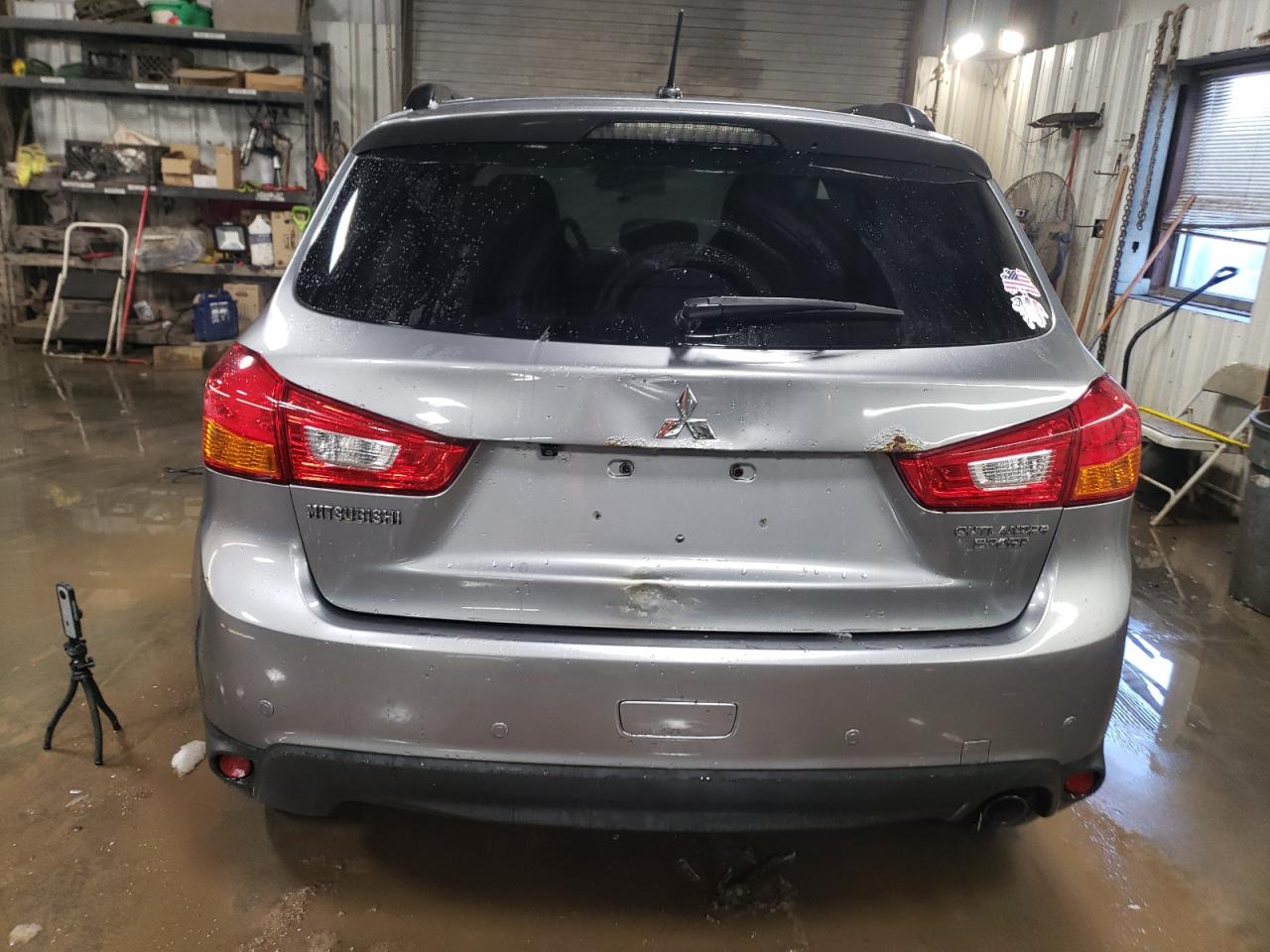 2014 Mitsubishi Outlander - Image 6