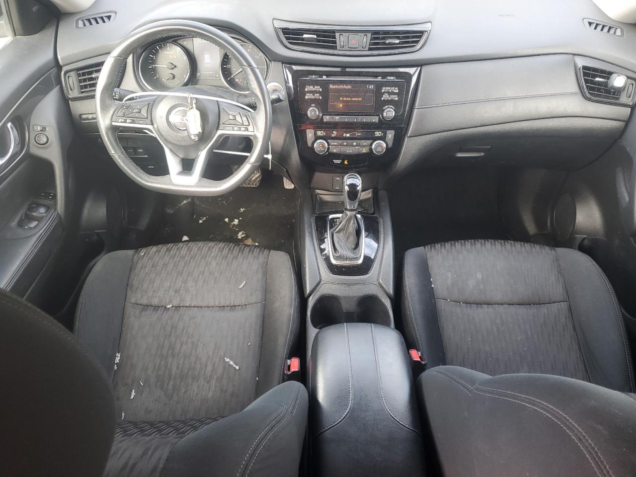 2017 Nissan Rogue - Image 8