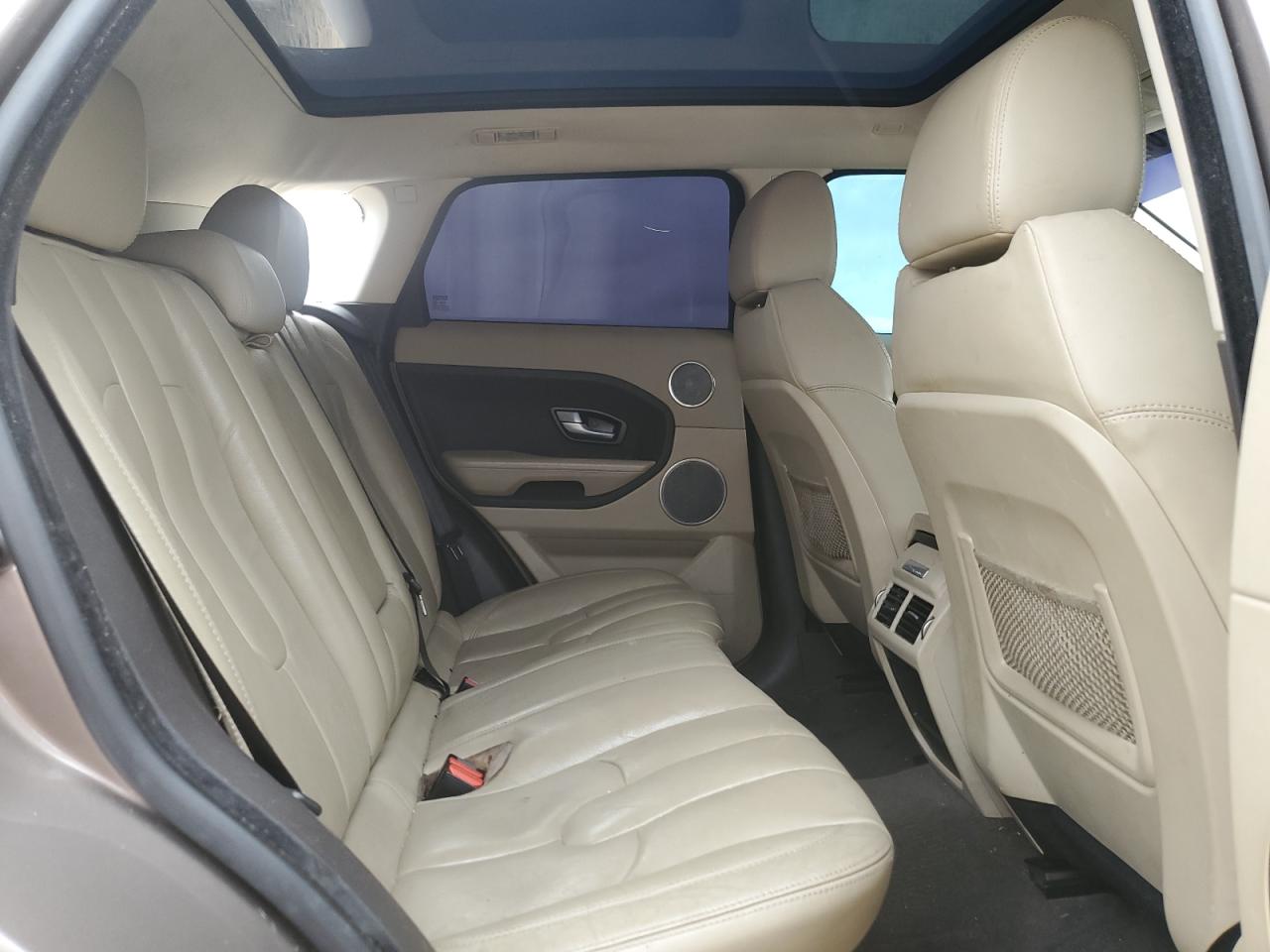 2015 Land Rover Range Rover - Image 11
