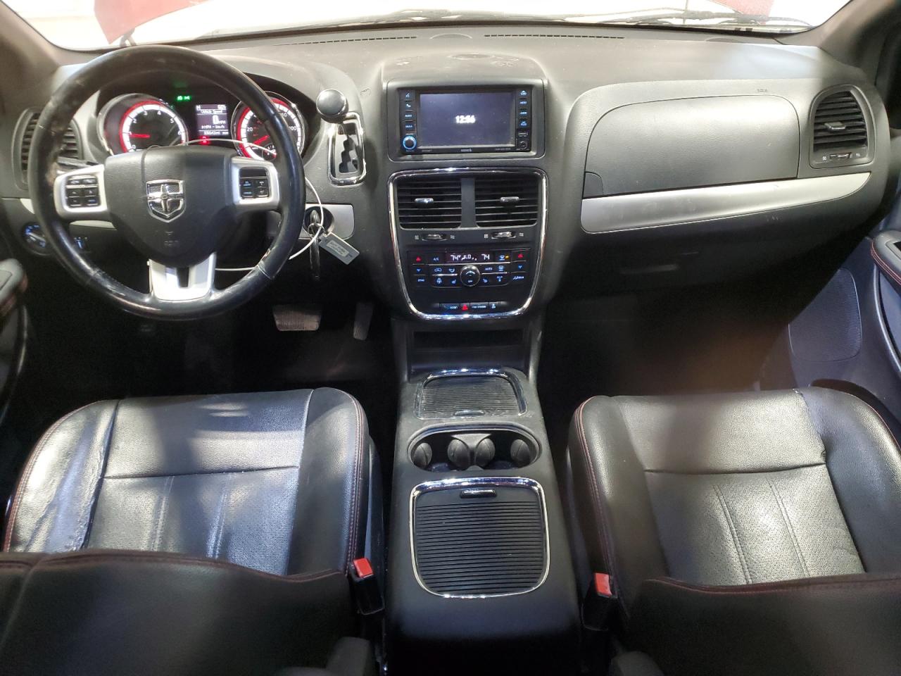 2017 Dodge Caravan - Image 8