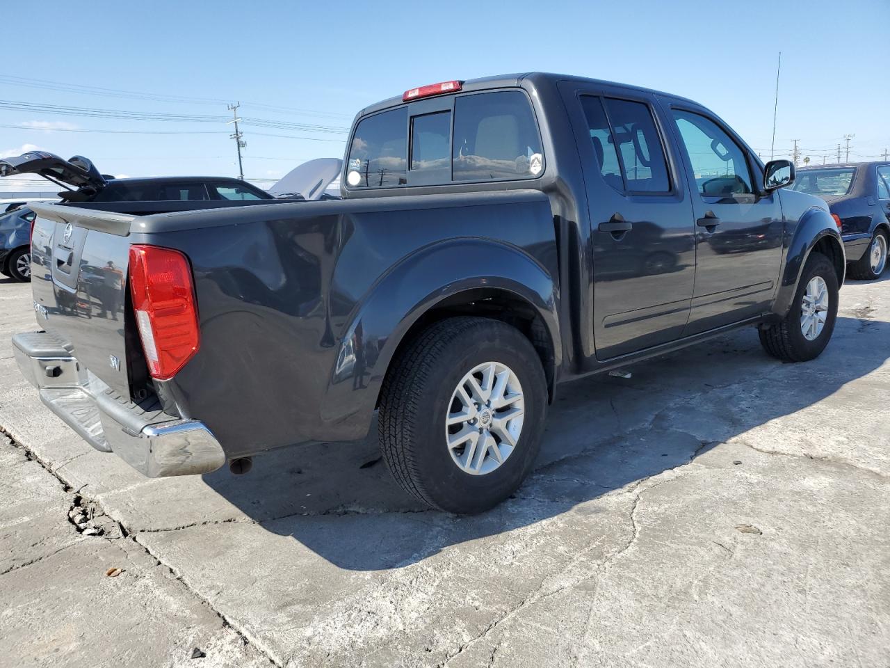 2015 Nissan Navara (Frontier) - Image 3